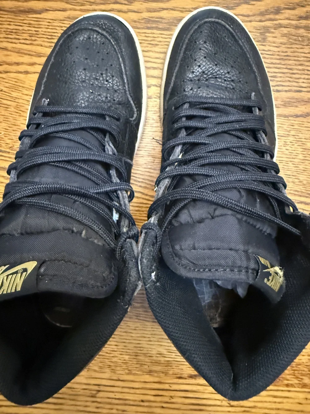 Air Jordan 1 Mid OG Shoes Mens Size 10.5 Retro 555088-031 Nike Basketball